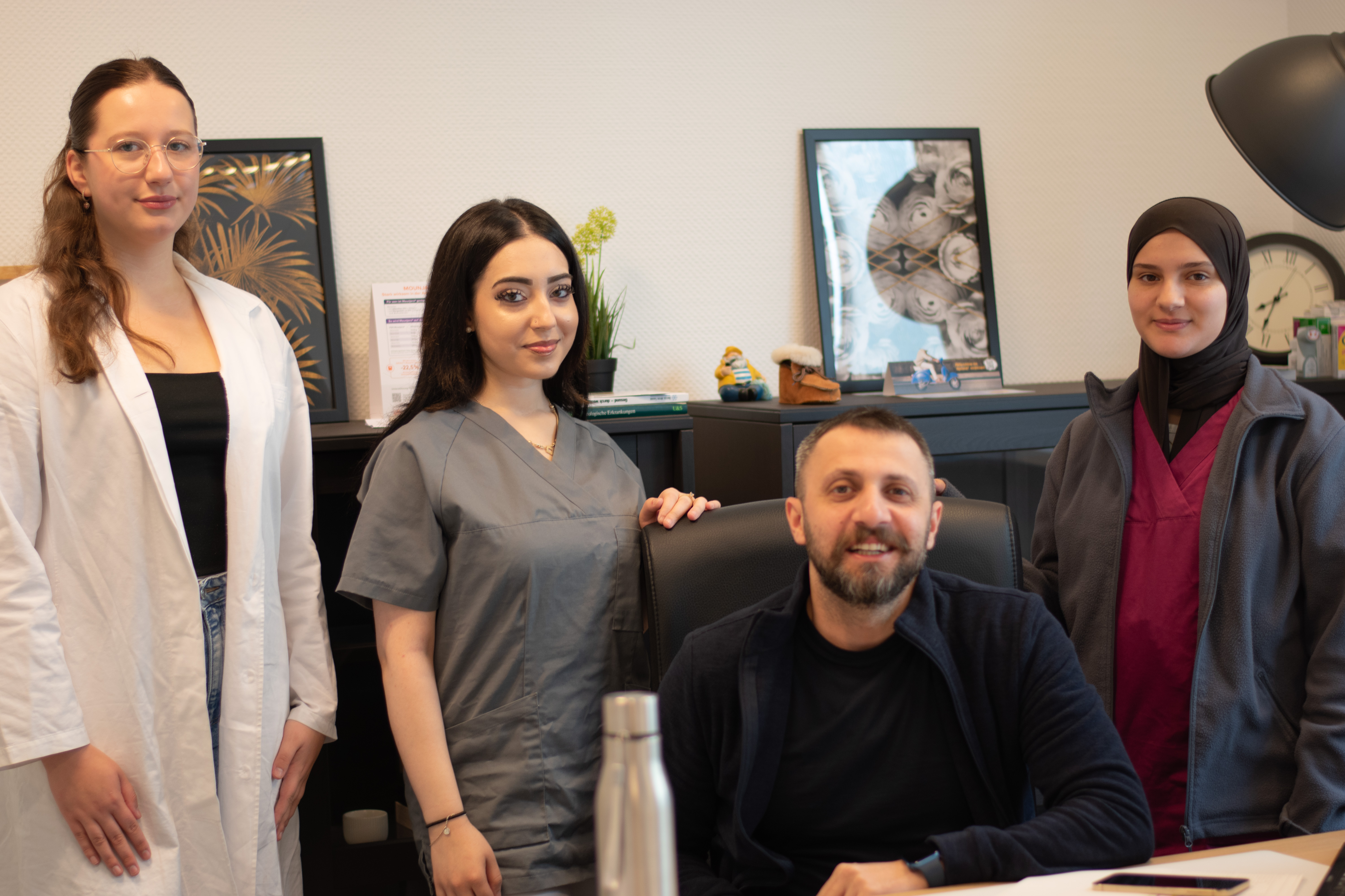 Praxisteam Hausarztpraxis Airoud